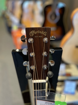 Martin Guitars - HD-35 V18 3